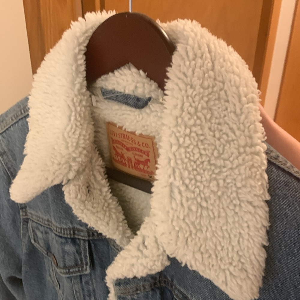 Levi’s Jacket - Picture 5 of 6